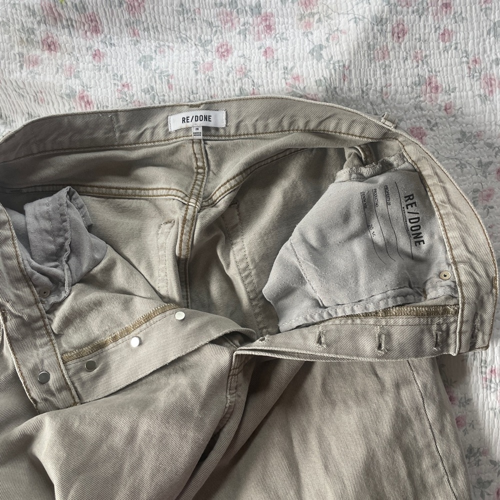 $295 RE/DONE 70s Ultra High Rise Wide Leg Jeans in grey - Picture 6 of 11
